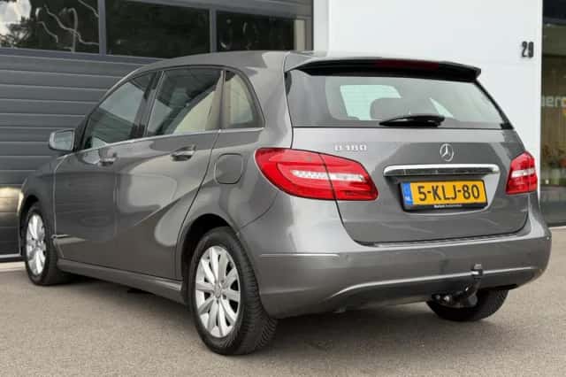 Mercedes-Benz B-Klasse (2013) thumbnail 2