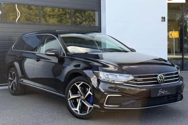Volkswagen Passat (2020) thumbnail 1
