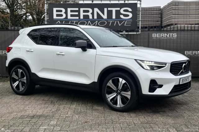 Volvo XC40 (2023) thumbnail 4