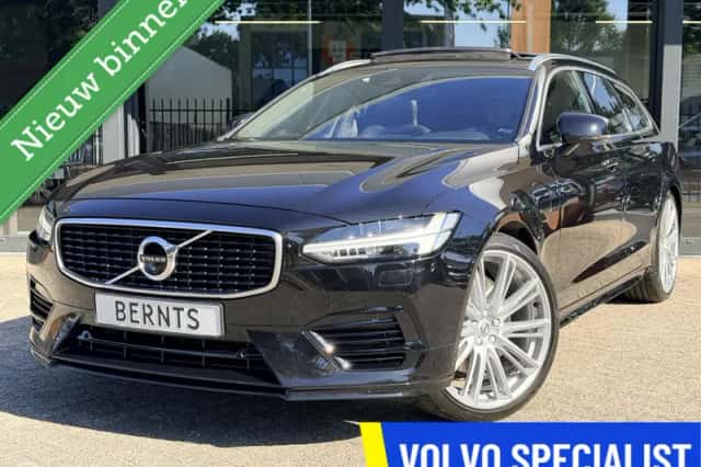 Volvo V90 (2017) thumbnail 1
