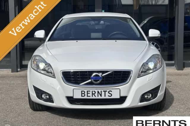 Volvo C70 (2011) thumbnail 2