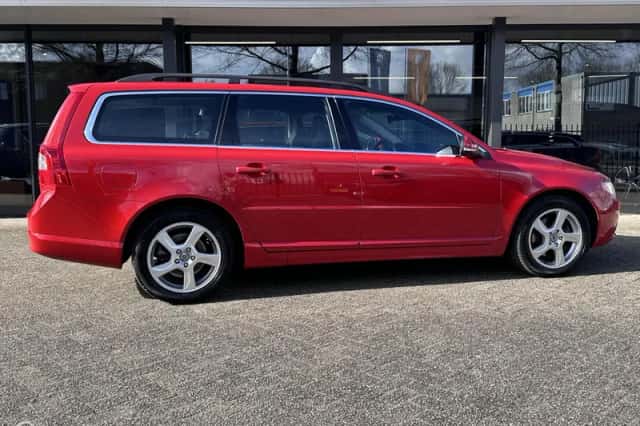 Volvo V70 (2012) thumbnail 6