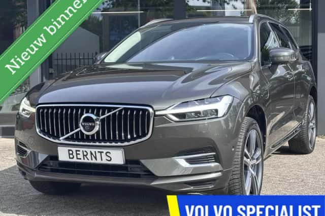 Volvo XC60 (2018) thumbnail 1