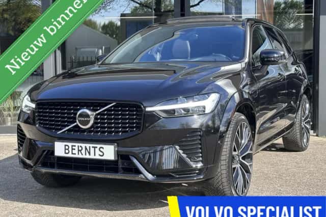 Volvo XC60 (2022) thumbnail 1