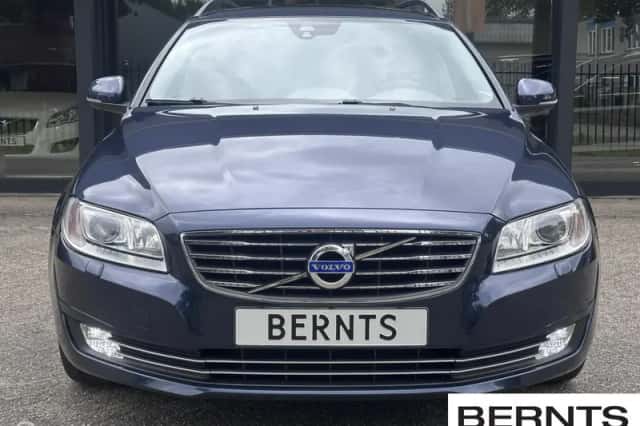 Volvo V70 (2015) thumbnail 2