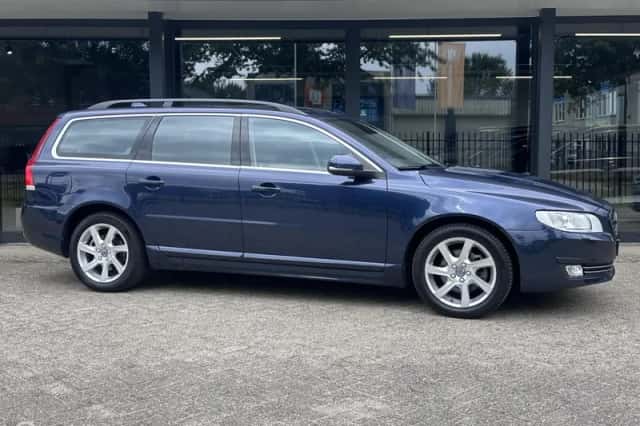 Volvo V70 (2015) thumbnail 5