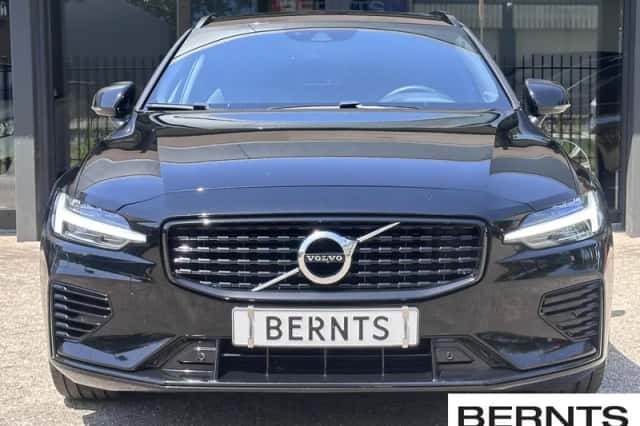 Volvo V60 (2022) thumbnail 2