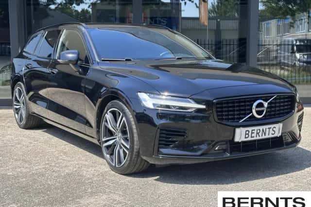 Volvo V60 (2022) thumbnail 3