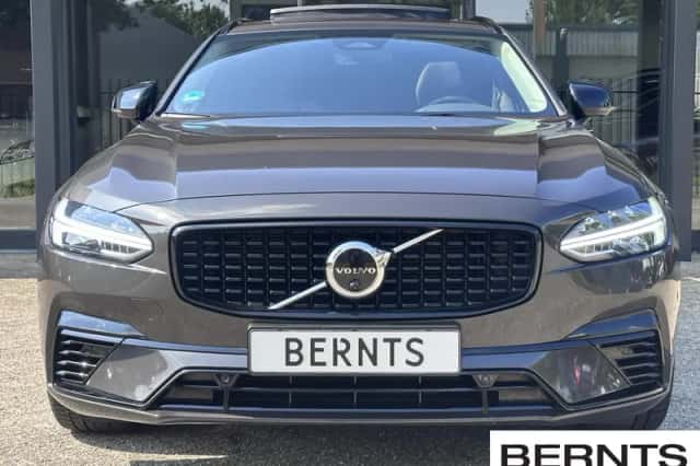 Volvo V90 (2023) thumbnail 2