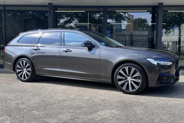 Volvo V90 (2023) thumbnail 5