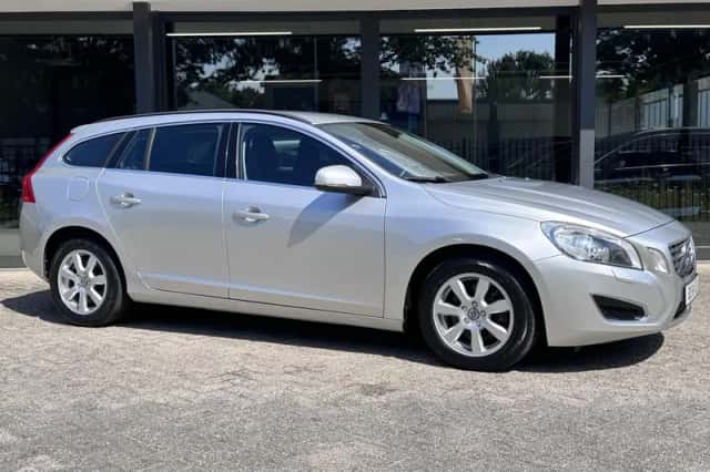 Volvo V60 (2012) thumbnail 4