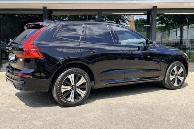 Volvo XC60 (2022) thumbnail 6