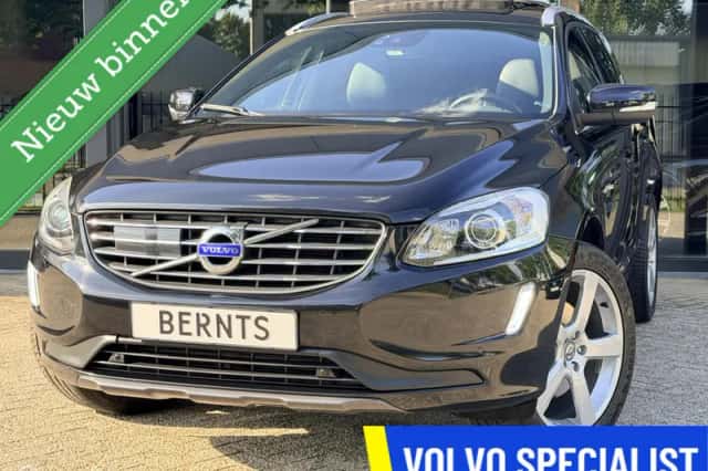Volvo XC60 (2015) thumbnail 1