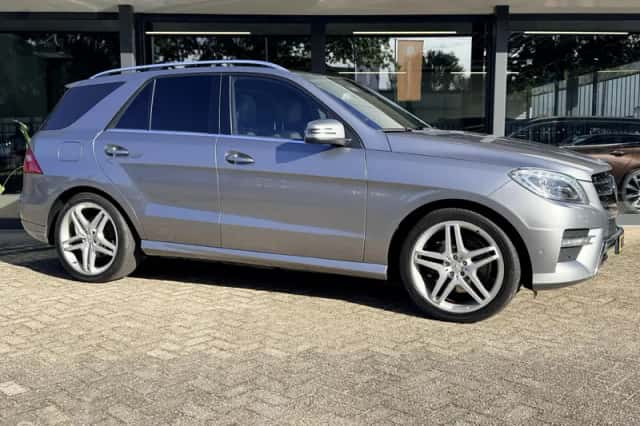 Mercedes-Benz M-Klasse (2013) thumbnail 4