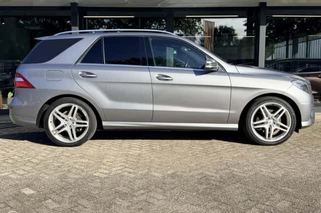 Mercedes-Benz M-Klasse (2013) thumbnail 5