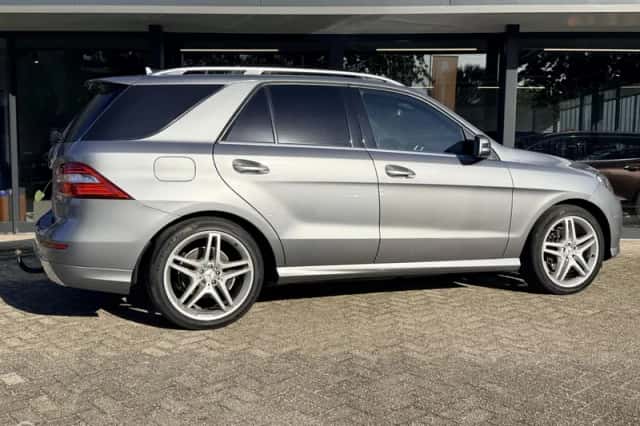 Mercedes-Benz M-Klasse (2013) thumbnail 6