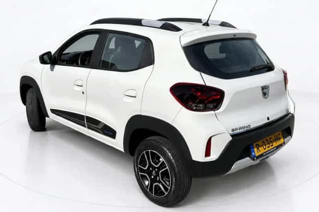 Dacia Spring (2022) thumbnail 2