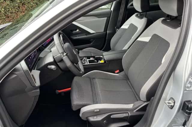 Opel Astra (2025) thumbnail 4