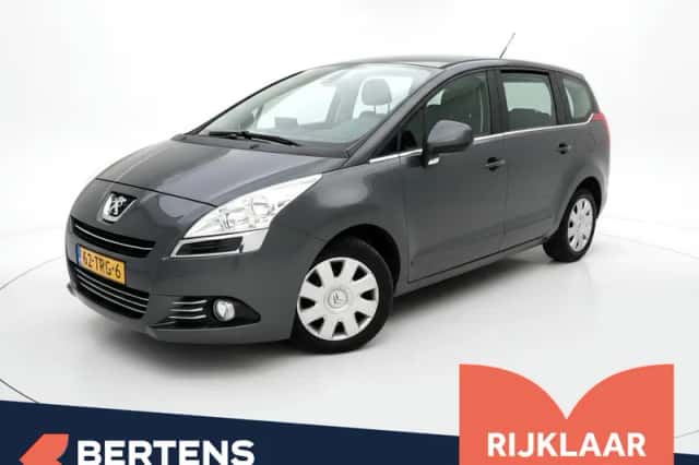 Peugeot 5008 (2012) thumbnail 1