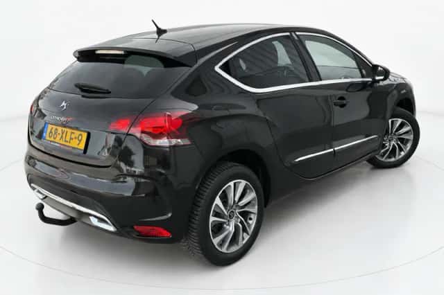 Citroën DS4 (2012) thumbnail 2