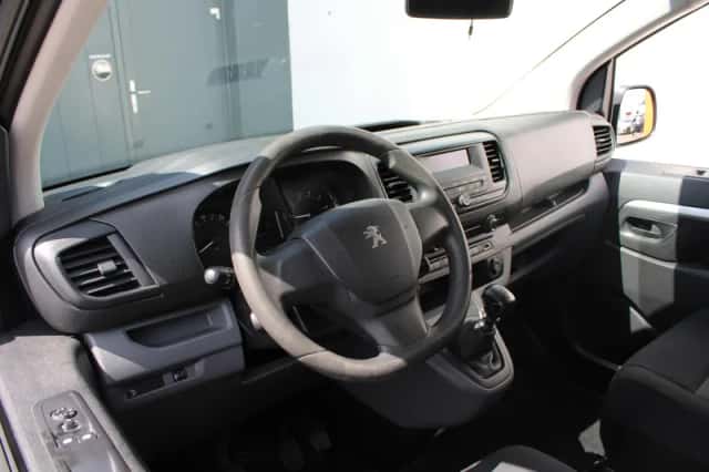 Peugeot Expert (2018) thumbnail 4