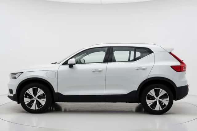 Volvo XC40 (2022) thumbnail 3