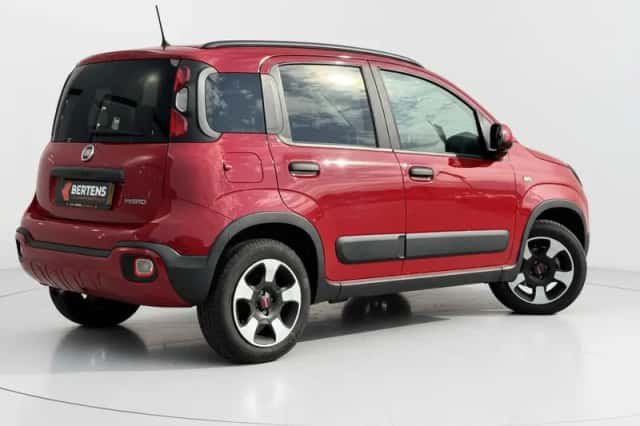 Fiat Panda (2024) thumbnail 2