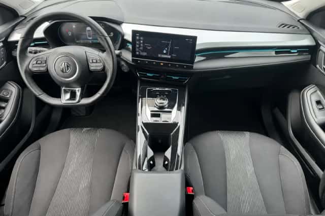 MG MG5 (2024) thumbnail 5