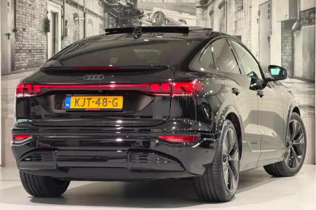Audi Q6 e-tron (2025) thumbnail 2