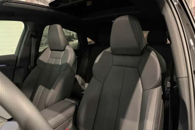 Audi Q6 e-tron (2025) thumbnail 4