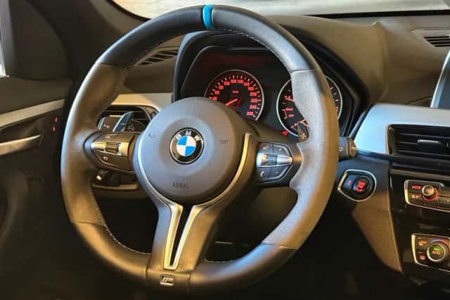 BMW X1 (2016) thumbnail 4