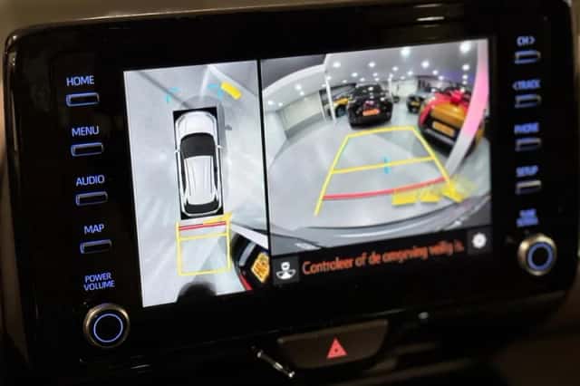 Toyota Yaris Cross (2025) thumbnail 4