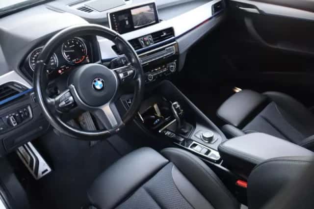 BMW X1 (2022) thumbnail 2