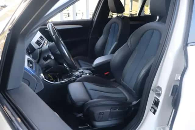 BMW X1 (2022) thumbnail 6