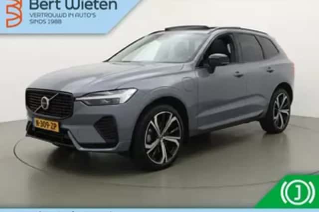 Volvo XC60 (2022) thumbnail 1
