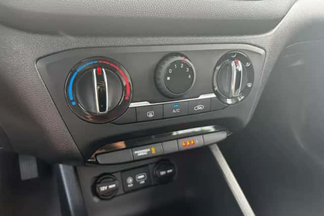 Hyundai i20 (2016) thumbnail 6