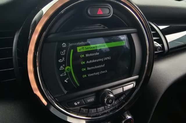 MINI John Cooper Works (2021) thumbnail 6