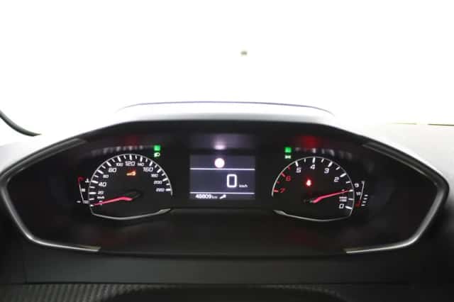 Peugeot 208 (2021) thumbnail 6