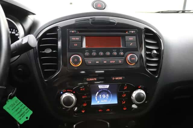 Nissan Juke (2011) thumbnail 6
