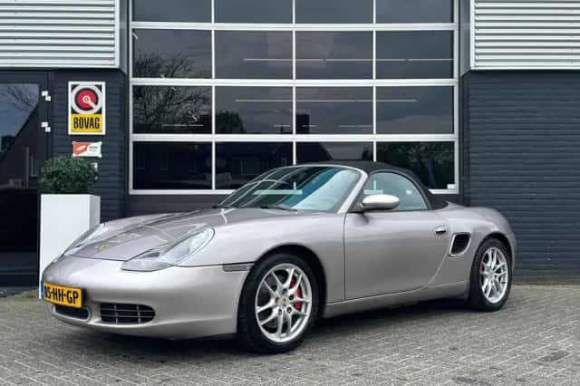 Porsche Boxster (2001) thumbnail 3