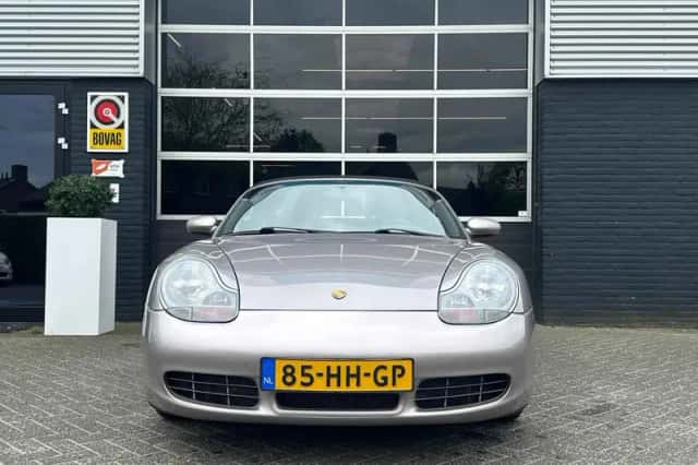 Porsche Boxster (2001) thumbnail 5