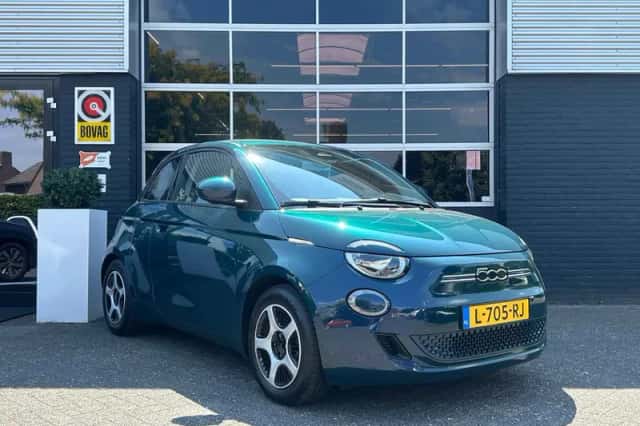 Fiat 500e (2021) thumbnail 5