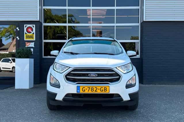 Ford EcoSport (2019) thumbnail 3