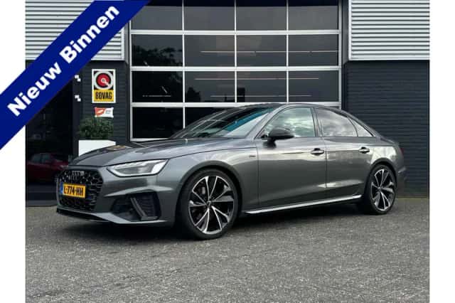 Audi A4 (2021) thumbnail 1
