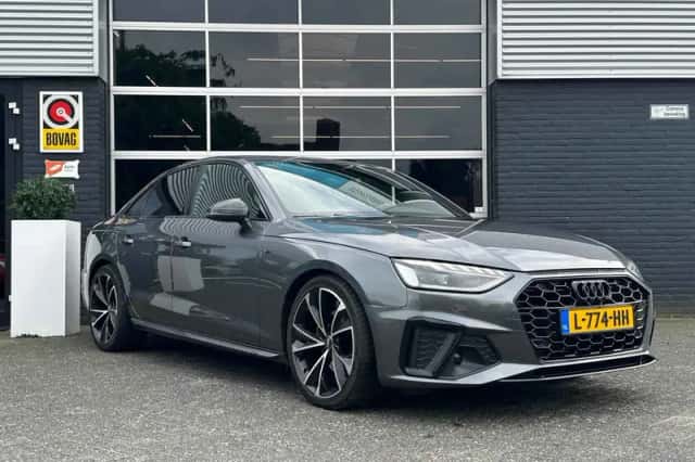 Audi A4 (2021) thumbnail 5