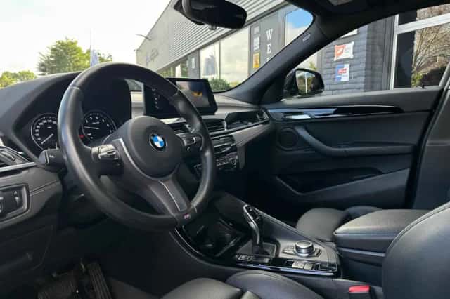 BMW X2 (2020) thumbnail 3