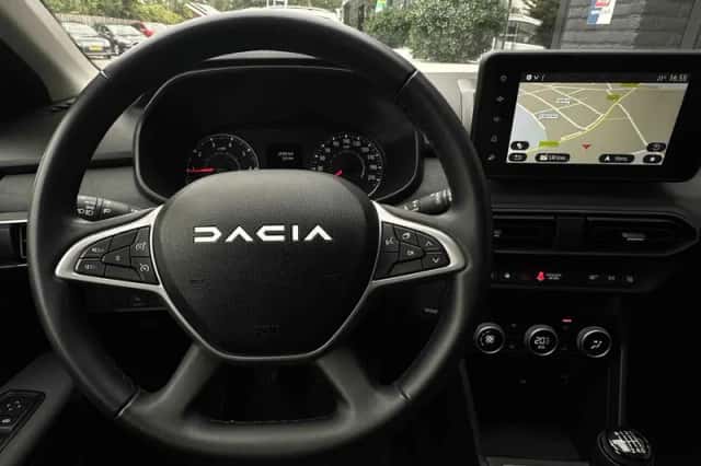 Dacia Jogger (2023) thumbnail 4