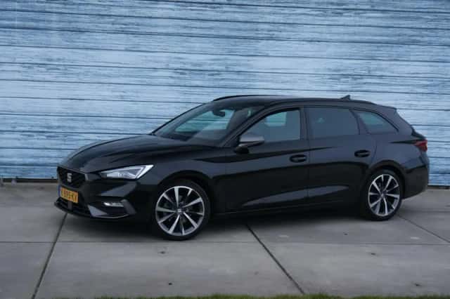 SEAT Leon Sportstourer (2021) thumbnail 1