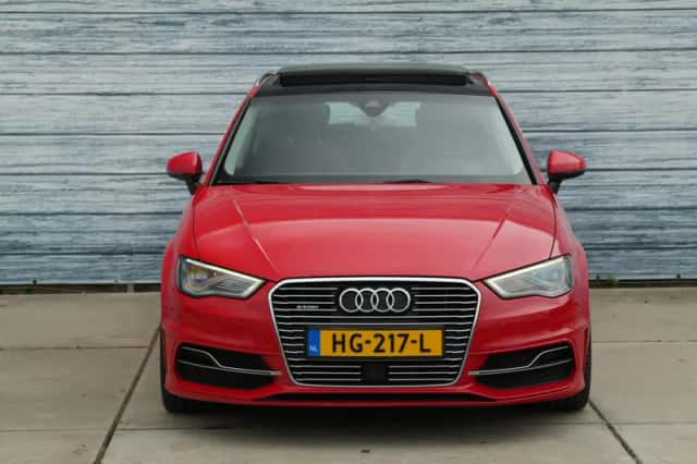 Audi A3 (2015) thumbnail 5