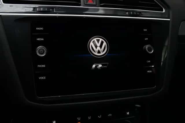 Volkswagen Tiguan (2020) thumbnail 5
